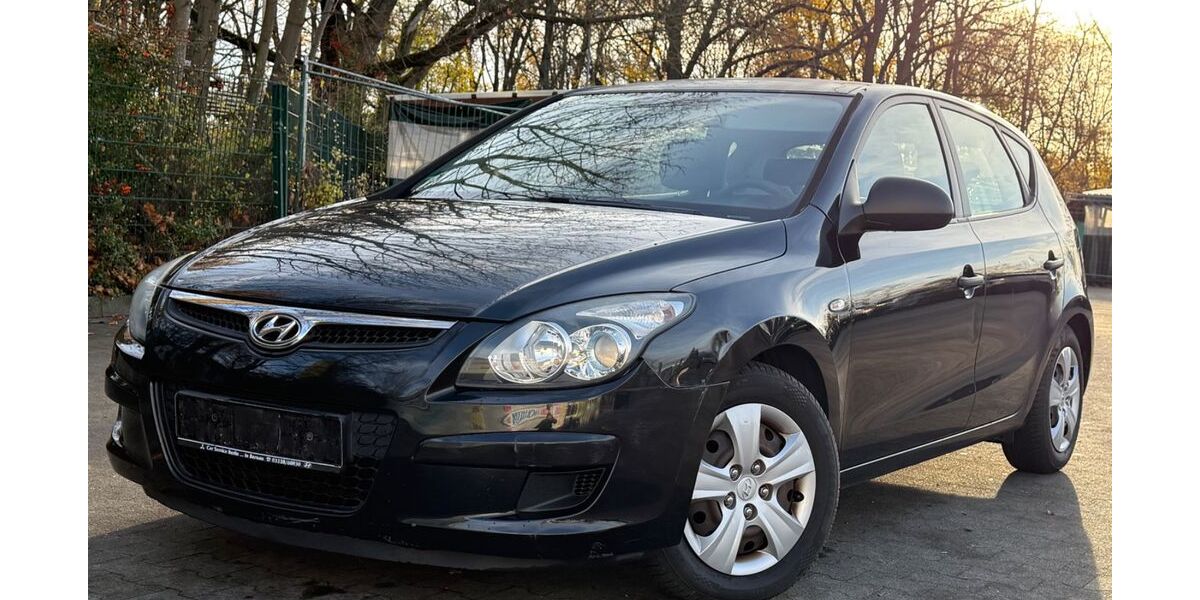 Hyundai i30 129.324 km 1.799 &euro; Berlin 13051