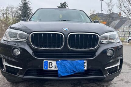 BMW X5 274.000 km 14.900 &euro; Berlin 12109