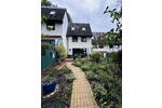 Gepflegtes Reihenmittelhaus in Wannsee mit Garten und Garage