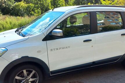 Dacia Lodgy 89.000 km 8.500 &euro; Berlin 12689