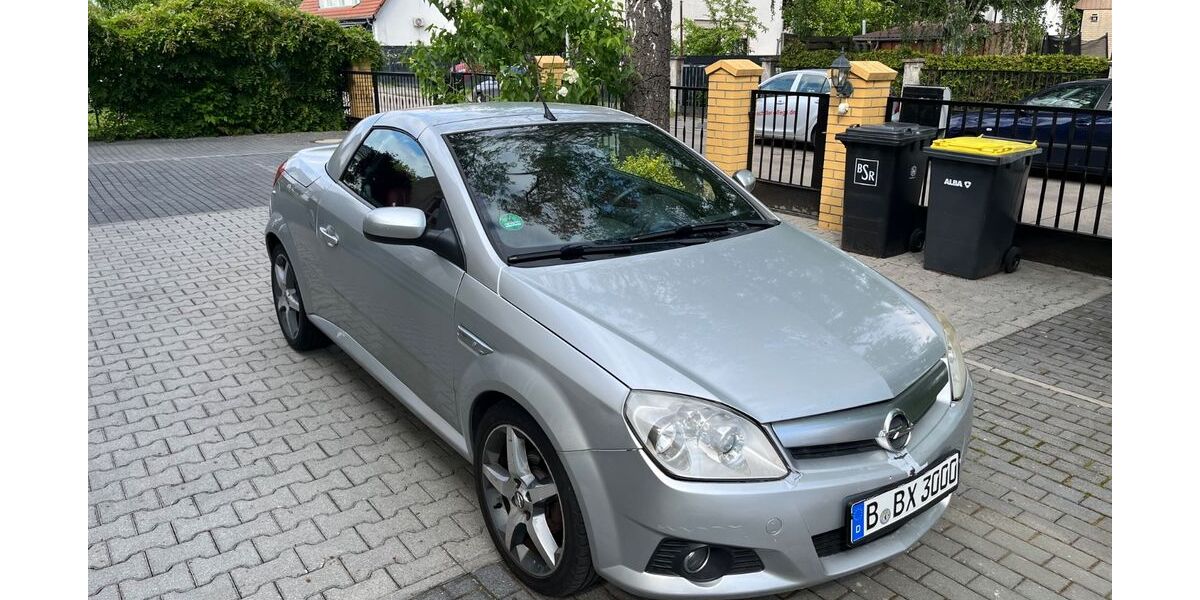 Opel Tigra 159.000 km 3.990 &euro; Berlin 13583