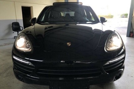 Porsche Cayenne 390.000 km 26.000 € Berlin 10178