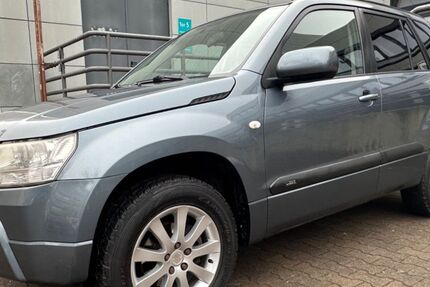 Suzuki Grand Vitara 147.623 km 5.980 &euro; Berlin 13353