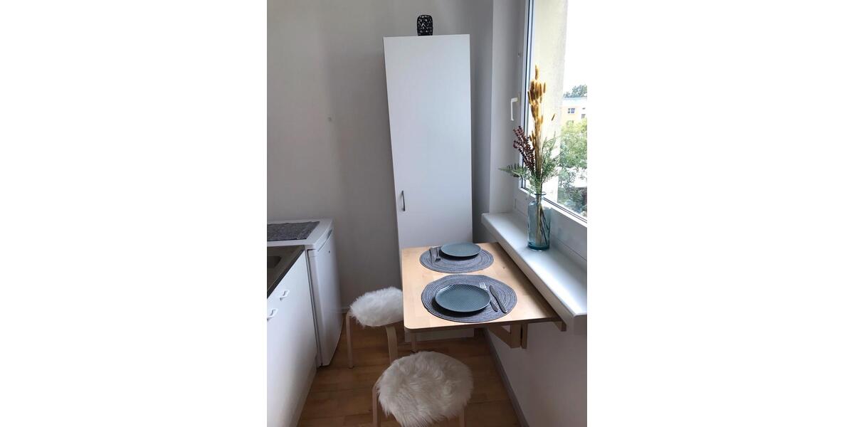 Dachgeschoßwohnung Potsdam Industriegelände - 1 Zimmer, 27 m&sup2;, 965&euro; | Angebot:26273941