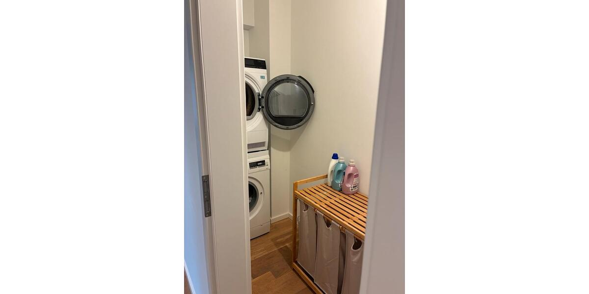 Neuwertige Wohnung für Familie oder WG mit Blick ins Grüne 4 zimmer