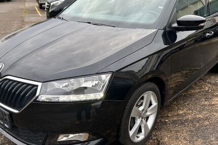 Skoda Fabia 53.500 km 12.800 &euro; Berlin 12683