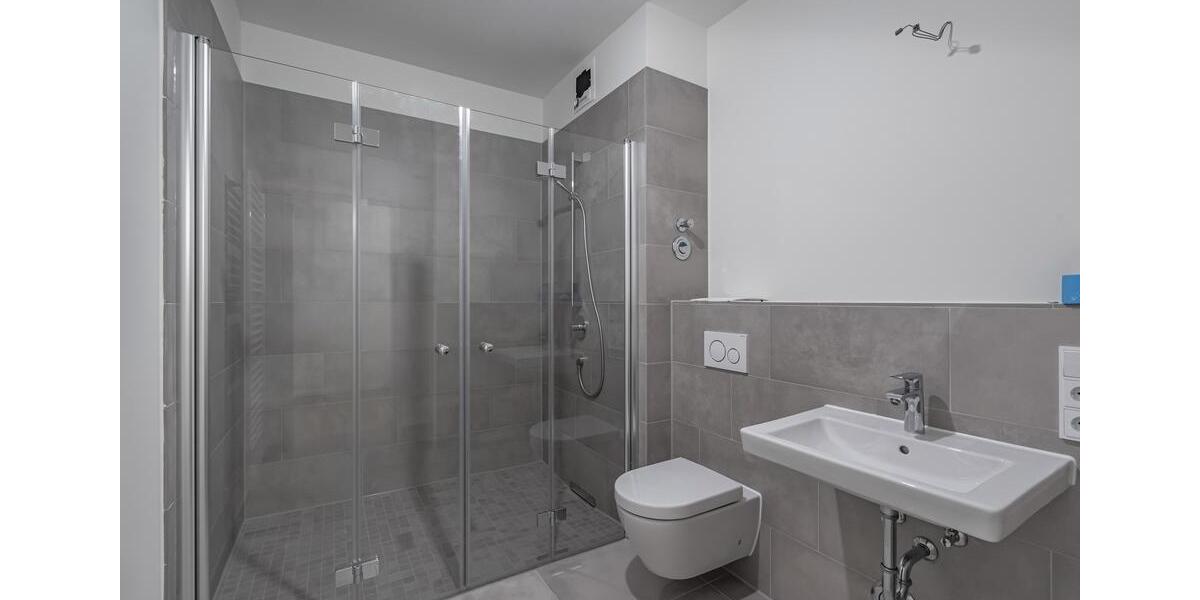 Erdgeschoßwohnung Berlin Spandau - 2 Zimmer, 67 m&sup2;, 1.200&euro; | Angebot:26343084