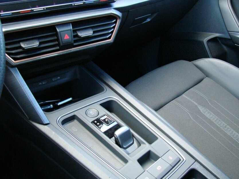 Formentor VZ 4Drive ABT 2.0TSI 360° ACC Pano Beats