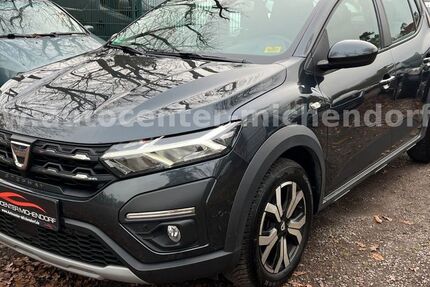 Dacia Sandero 90.000 km 11.999 &euro; Michendorf 14552