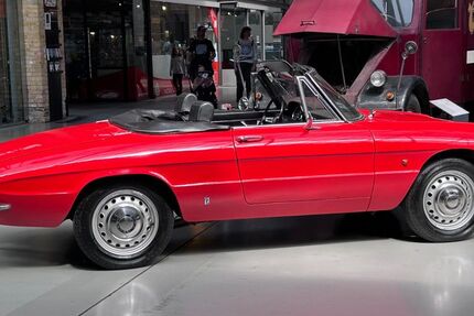 Alfa Romeo Spider 123.433 km 49.900 &euro; Berlin 10553