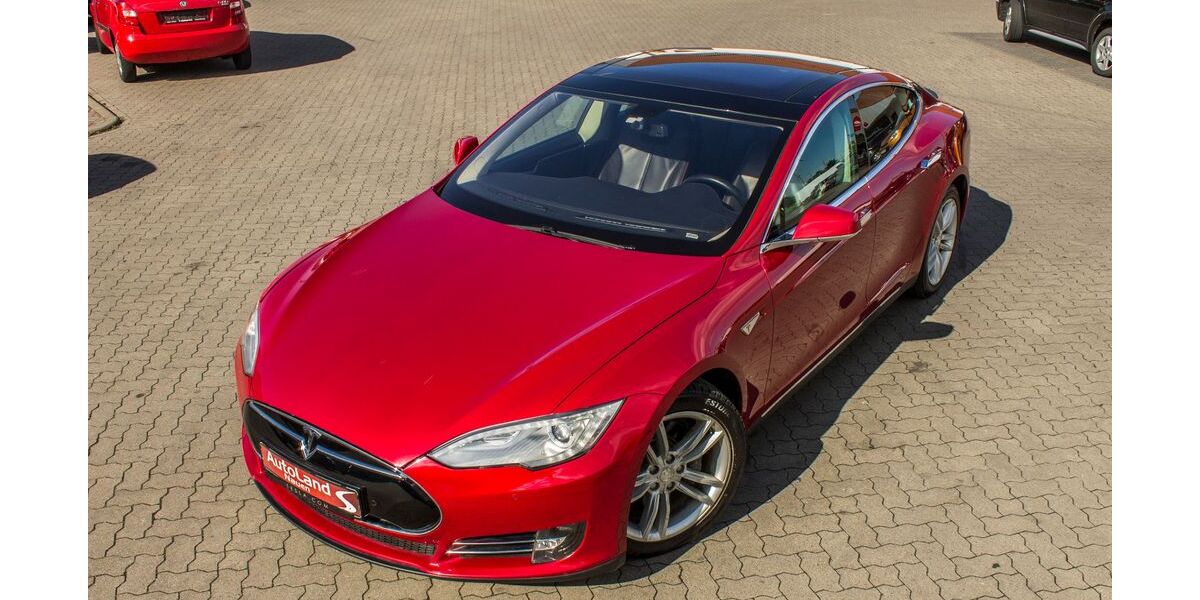 Tesla Model S 147.000 km 22.999 &euro; Nauen 14641