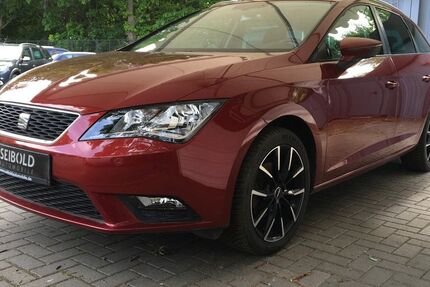 Seat Leon 63.926 km 12.280 € Berlin 10315