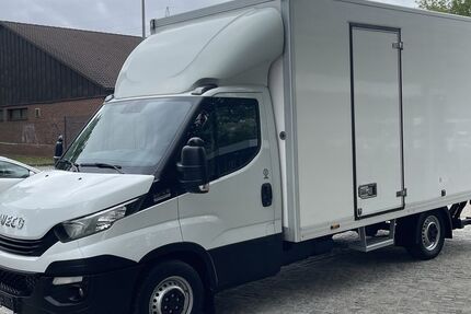 IVECO Andere 333.000 km 16.541 &euro; Berlin 12681
