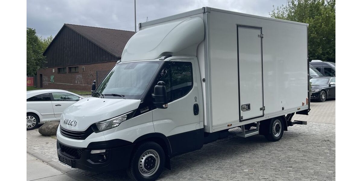 IVECO Andere 333.000 km 16.541 &euro; Berlin 12681