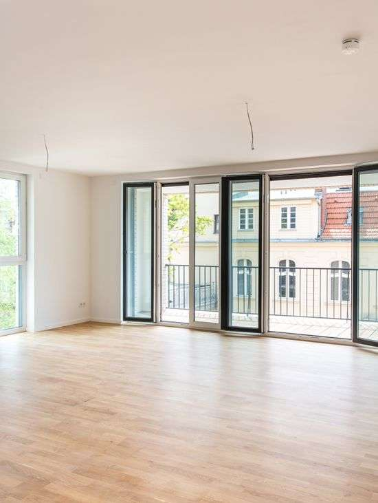 Wohnung zum Mieten in Berlin 1.738,22 € 92.8 m²