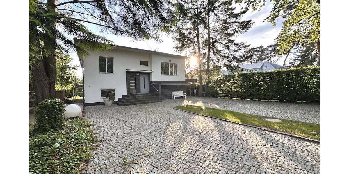Einfamilienhaus Falkensee - 6 Zimmer, 220 m&sup2;, 2.800&euro; | Angebot:26660956