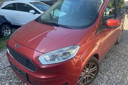 Ford Tourneo Courier 126.000 km 5.950 &euro; Berlin 10245