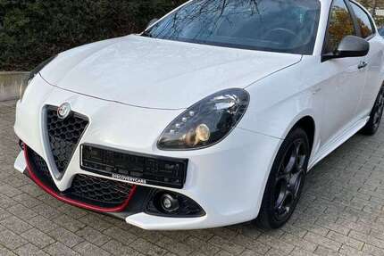 Alfa Romeo Giulietta 154.471 km 10.690 &euro; Berlin 13581