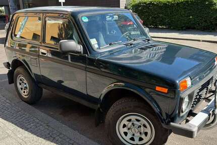 Lada Niva 4.715 km 9.500 &euro; Berlin, Stadt 10777