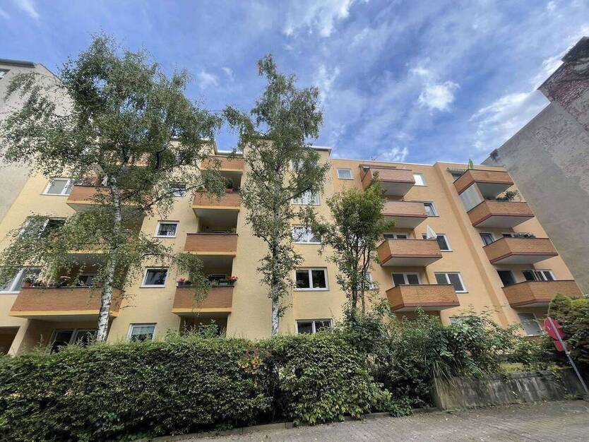 Schöneberg: Gepflegte ETW mit Balkon im 1. OG