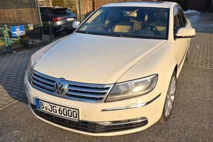 VW Phaeton 211.000 km 9.490 &euro; Berlin 12621