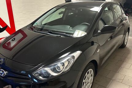 Hyundai i30 56.319 km 7.200 &euro; Berlin 14193