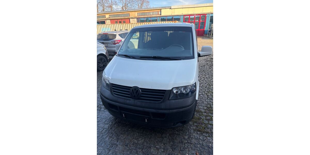 VW T5 Transporter 243.000 km 9.500 € Blankenfelde 15827