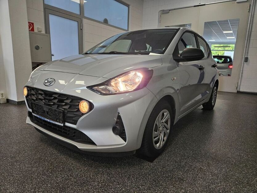 i10