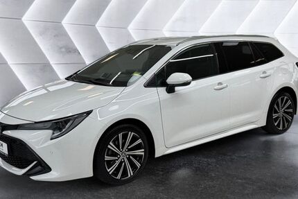 Toyota Corolla 67.300 km 24.990 &euro; Ludwigsfelde 14974