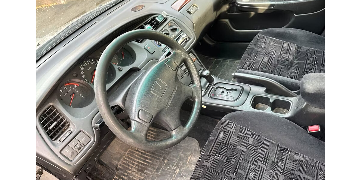 Honda Accord 135.000 km 1.900 &euro; Berlin 10178