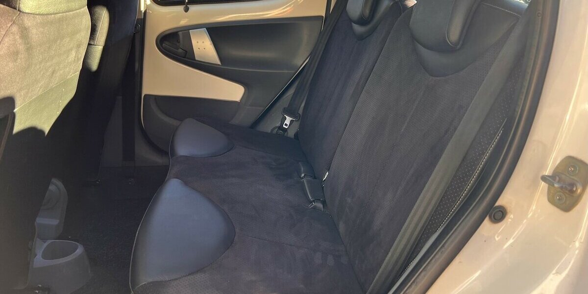 Peugeot 107 Filou 5trg*Alcantara*LM-Felgen*Klima*AUX* 151.927 km 2.980 &euro; Berlin 13187