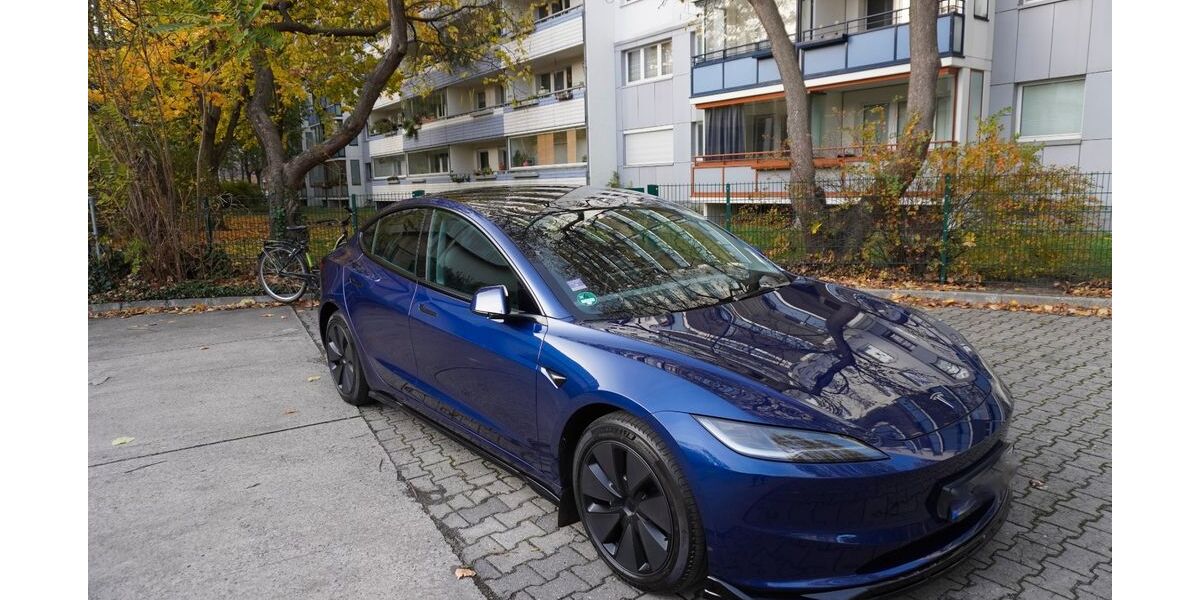 Tesla Model 3 39.000 km 41.300 € Berlin 10179