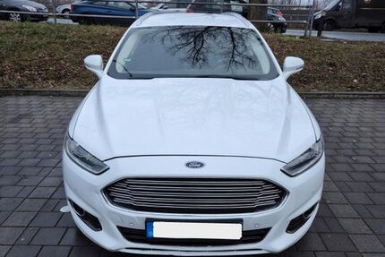 Ford Mondeo 195.000 km 8.250 &euro; Berlin 13187