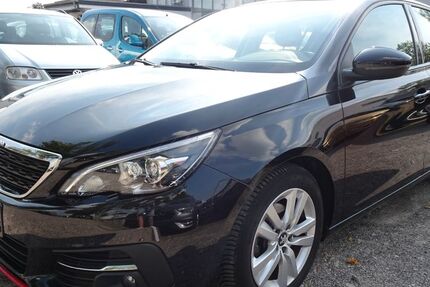 Peugeot 308 114.733 km 7.990 € Falkensee 14612