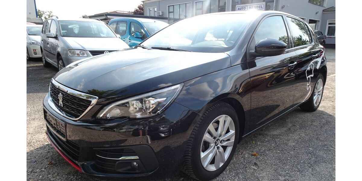 Peugeot 308 114.733 km 7.990 € Falkensee 14612