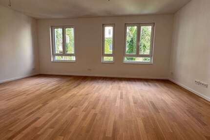 Haus zum Kaufen in Berlin 890.000 € 105.91 m² 5 zimmer