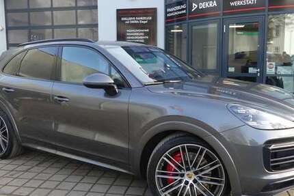 Porsche Cayenne 93.233 km 68.800 € Berlin 13156