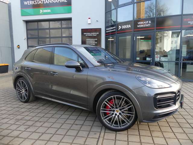 Porsche Cayenne 93.233 km 68.800 € Berlin 13156
