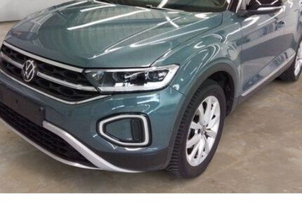 VW T-Roc 15.130 km 31.490 &euro; Potsdam 14482