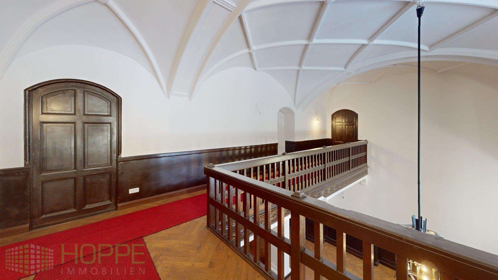 Schloss Siethen - Repräsentative Büro-, Kanzlei- oder Praxisräume in Seenähe 4 zimmer