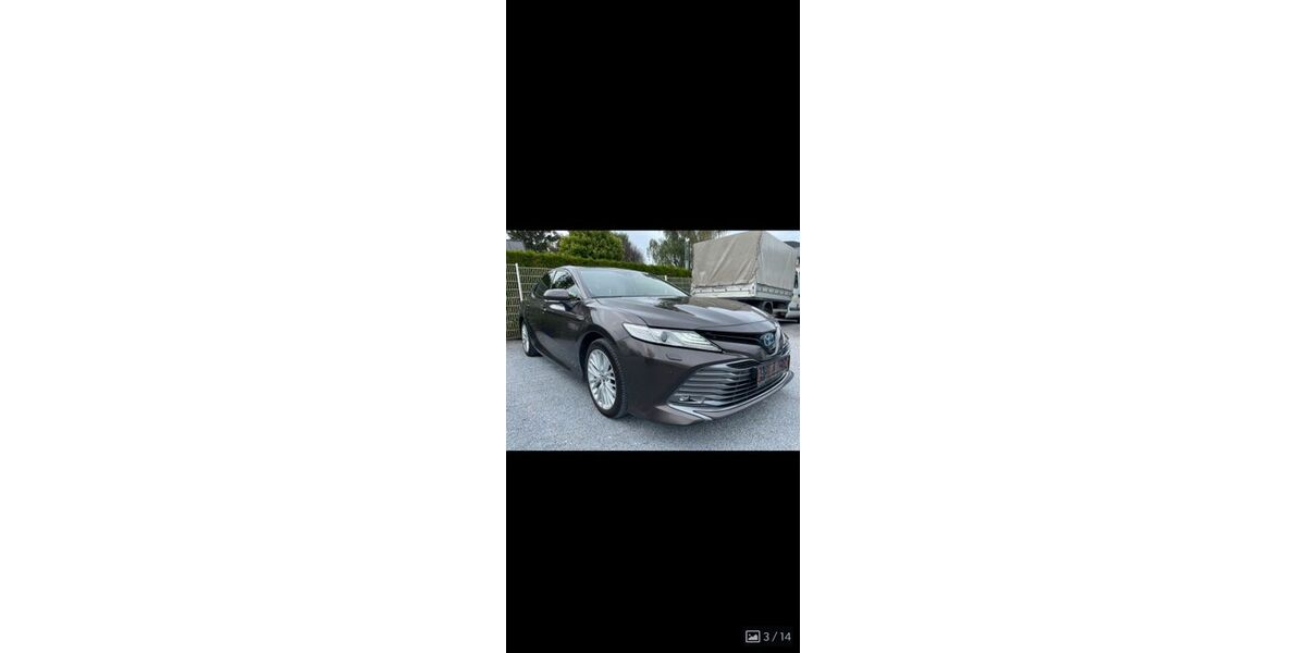 Toyota Camry 179.000 km 22.500 &euro; Potsdam 14480