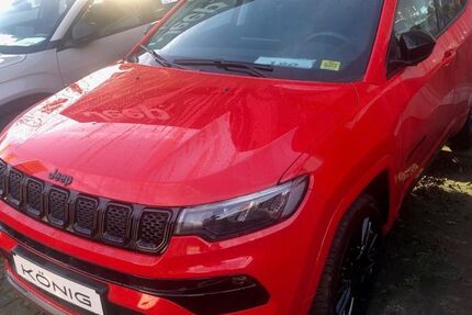 Jeep Compass 24.638 km 22.999 &euro; Teltow 14513