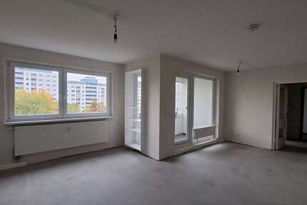 Wohnung Berlin Märkisches Viertel - 2.5 Zimmer, 72 m&sup2;, 557&euro; | Angebot:27733116