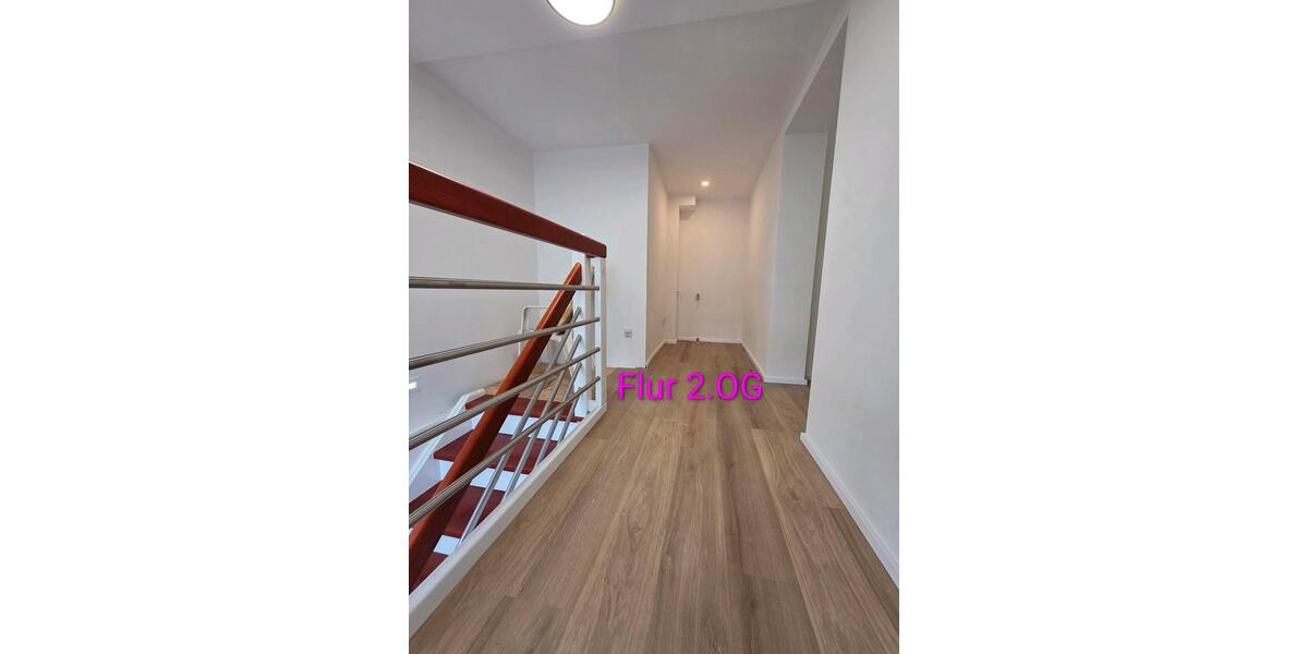 Doppelhaushälfte Berlin Spandau - 7 Zimmer, 145 m&sup2;, 3.150&euro; | Angebot:27635599