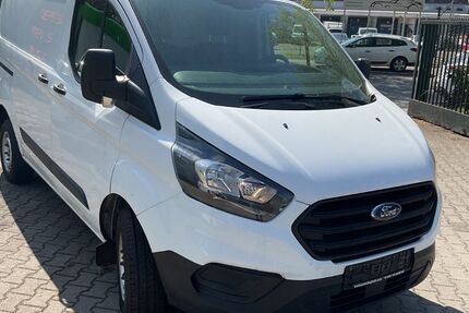 Ford Transit Custom 90.000 km 9.900 &euro; Berlin 13509