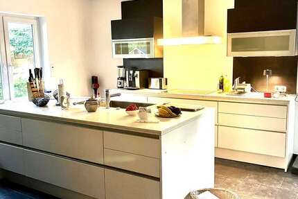 Haus Berlin Reinickendorf - 7 Zimmer, 300 m&sup2;, 3.350&euro; | Angebot:27127836