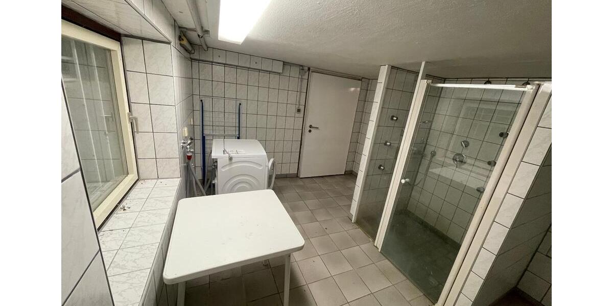 Doppelhaushälfte Berlin Tempelhof-Schöneberg - 7 Zimmer, 140 m&sup2;, 2.450&euro; | Angebot:25656455