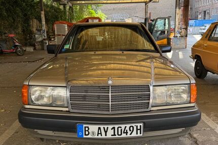 Mercedes-Benz 190 111.500 km 6.100 &euro; Berlin 10245