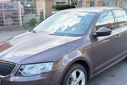 Skoda Octavia 93.830 km 9.490 &euro; BERLIN 13409