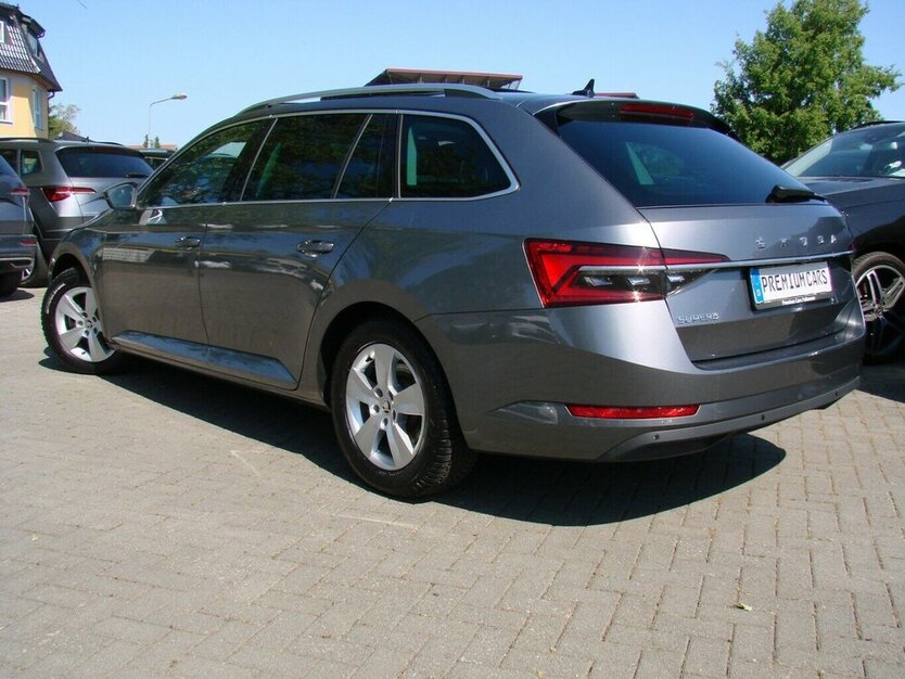 Skoda Superb 2.0TDI Style Pano ACC Columbus Standheizung 26.128 km 34.980 € Falkensee 14612